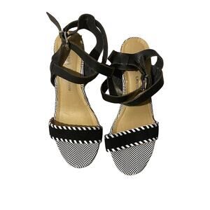 Chinese Laundry Black White Print Wedge Espadrille Sandals Women’s 7.5